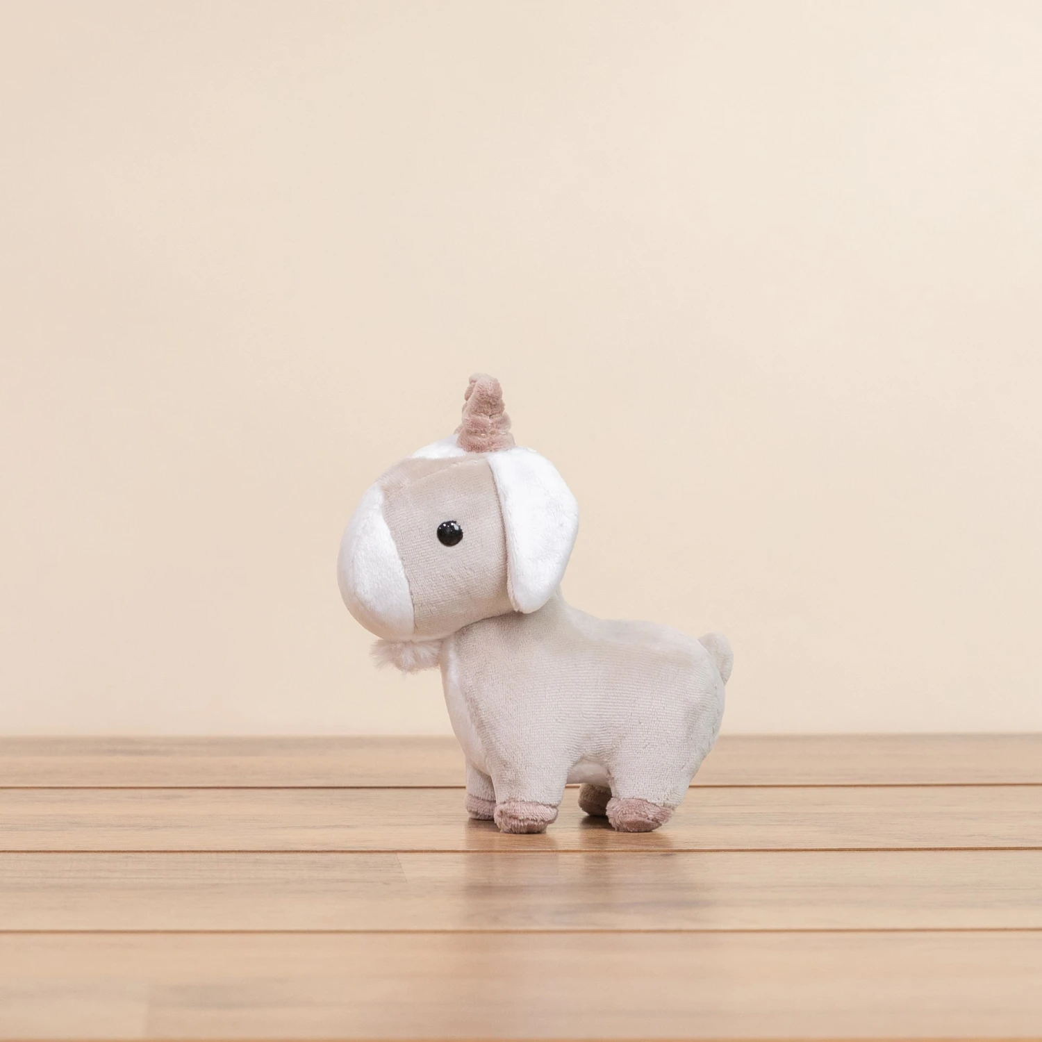 Mini Goati The Goat 4 Mini Goati The Goat - Image 4