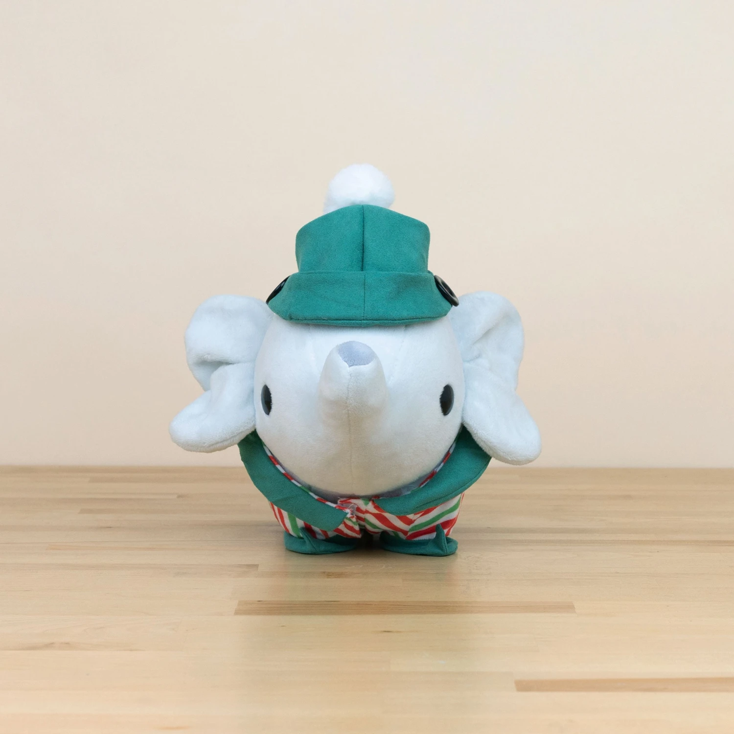 Phanti With Elf Outfit 2 Phanti With Elf Outfit - Image 2